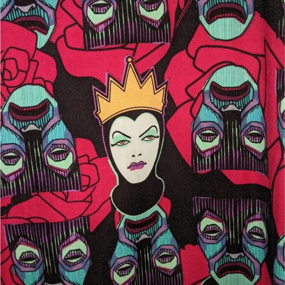LuLaRoe Disney Snow White Evil Queen Mirror Red Roses Black Leggings TC2 - Picture 4 of 11